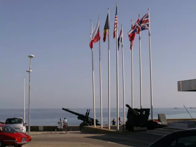 Arromanches-Les-Bains (c) Voyagemedia - RRinnau